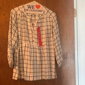 NWT Wrangler 1/2 button top